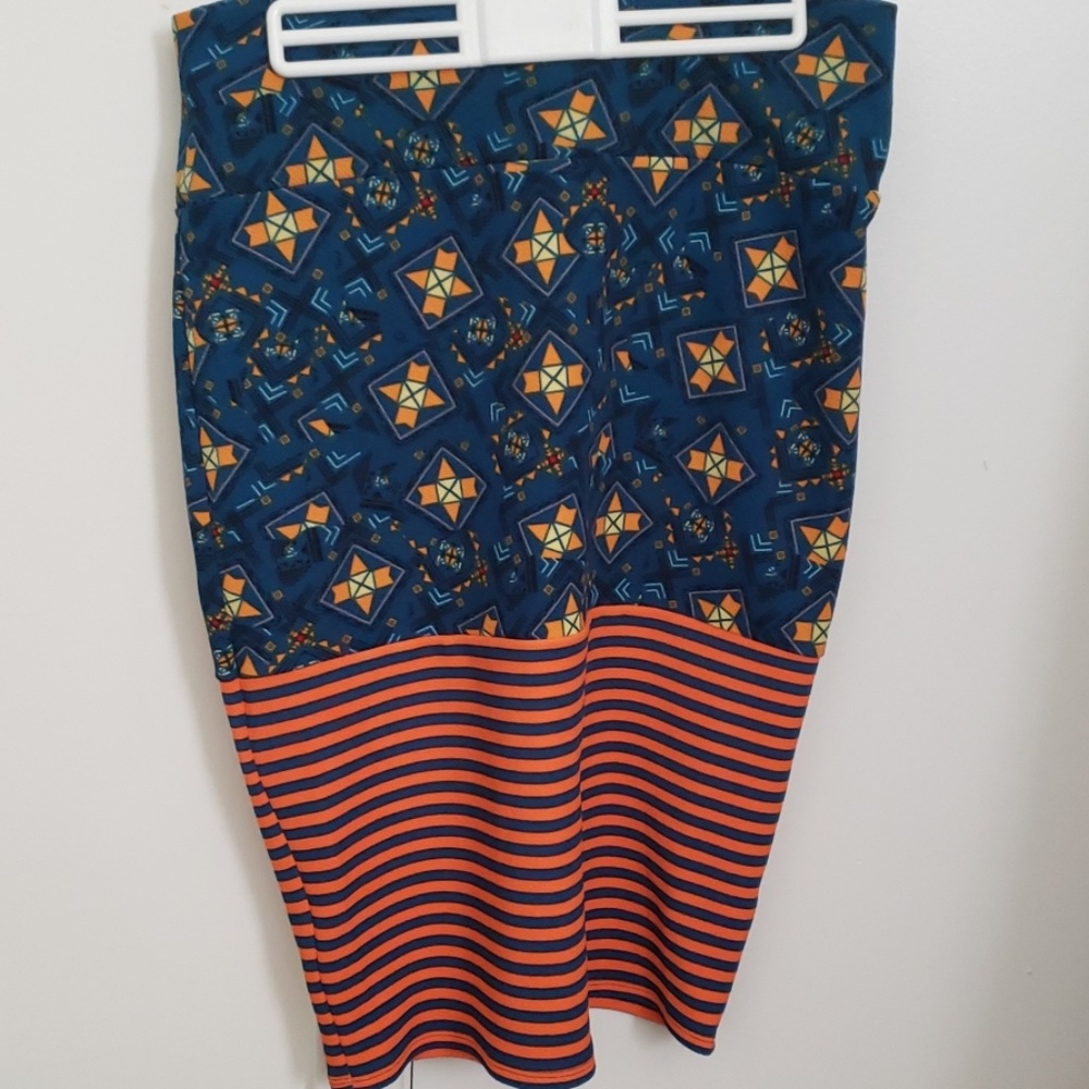 Lularoe Dipped Cassie Skirt size L